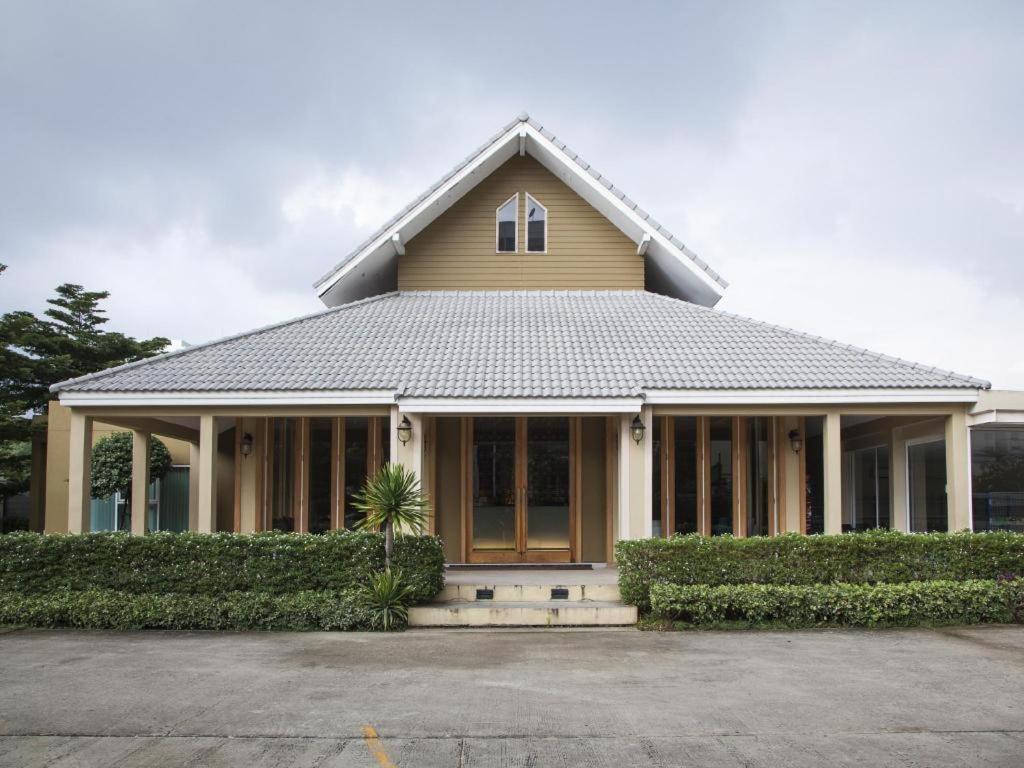 The One Residence Hotel Bangkok Exterior foto