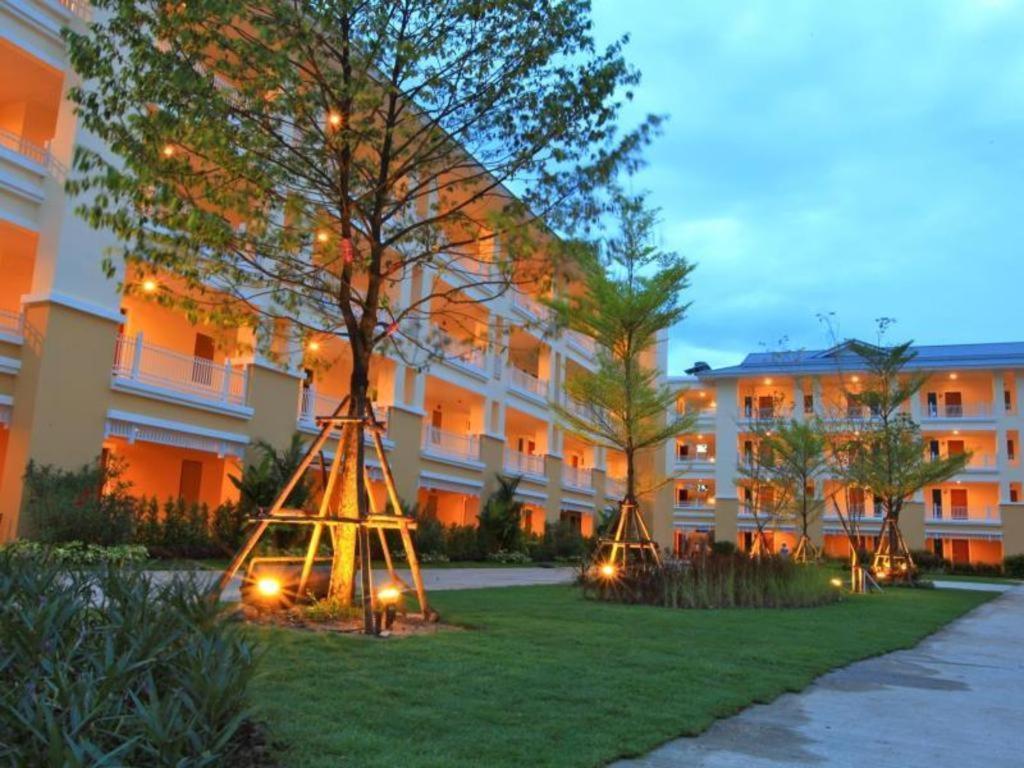 The One Residence Hotel Bangkok Exterior foto