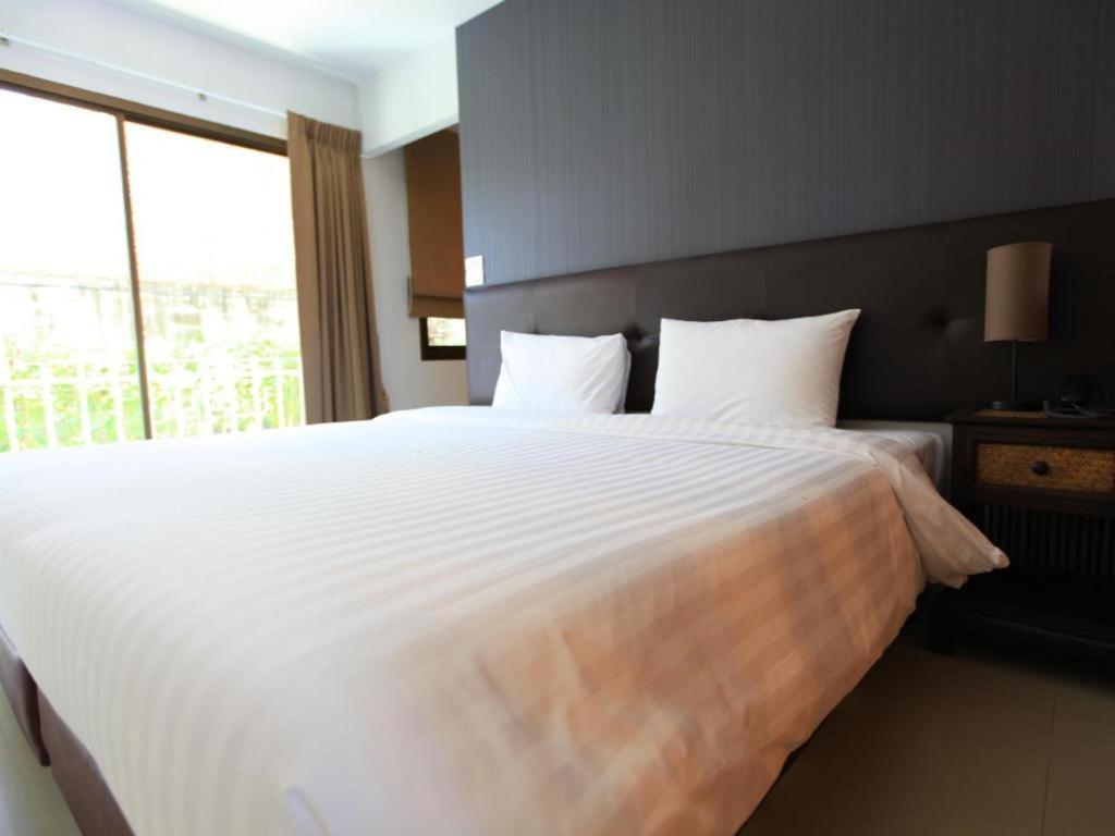 The One Residence Hotel Bangkok Exterior foto