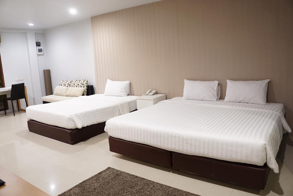 The One Residence Hotel Bangkok Exterior foto